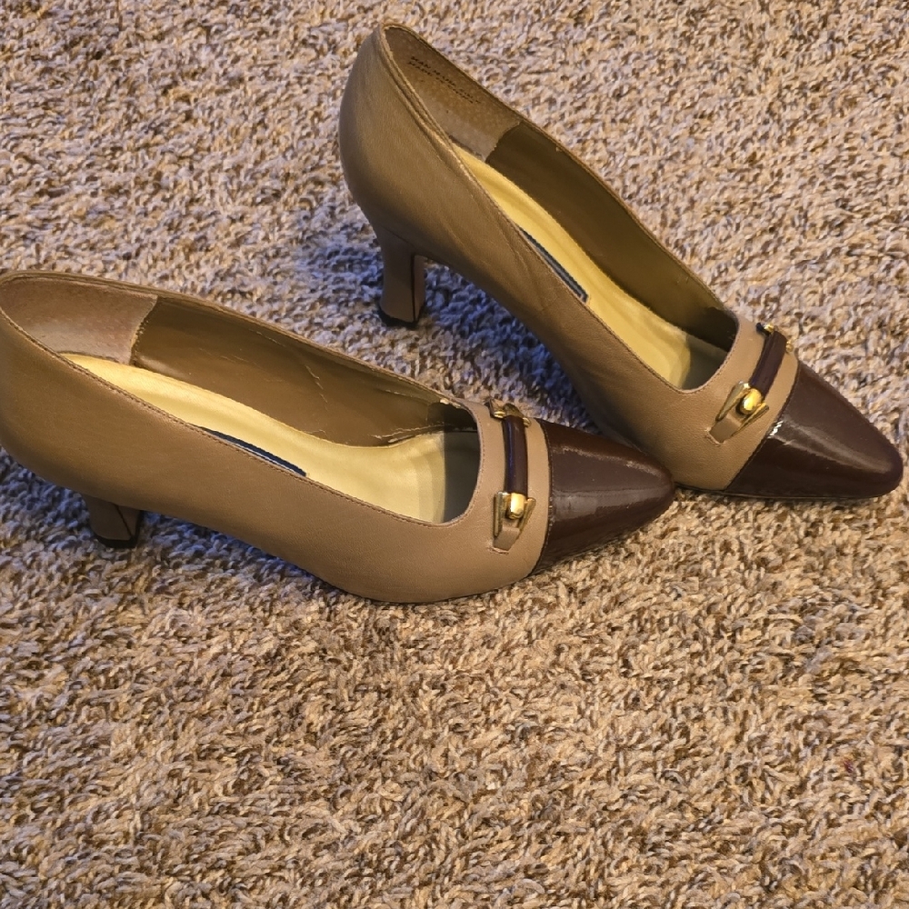 Karen Scott Tan and Brown Heels with Elegant Buckle